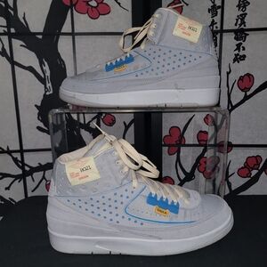 Jordan 2 Retro Union Grey Fog